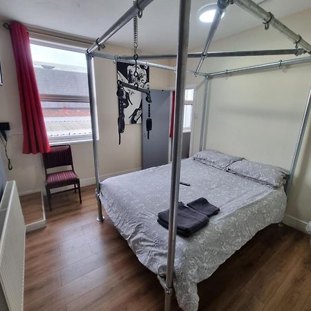 Xtasia Adult Hotel - Adults Only เวสต์บรอมมิช ภายนอก รูปภาพ
