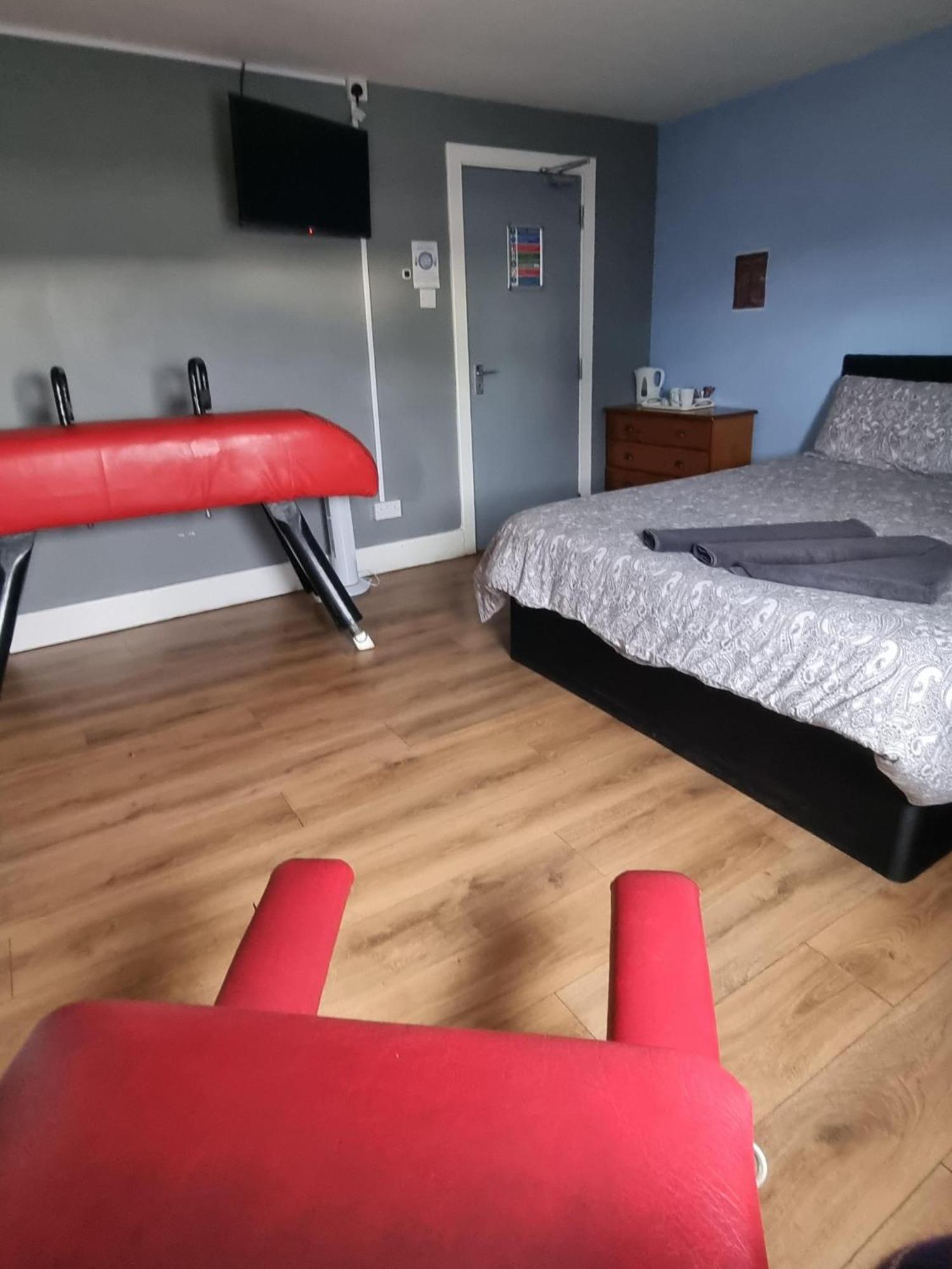 Xtasia Adult Hotel - Adults Only เวสต์บรอมมิช ภายนอก รูปภาพ